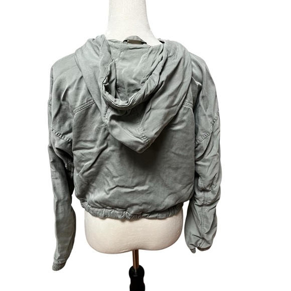 Abercrombie & Fitch Cropped Jacket Large Juniors Olive Green - Picture 3 of 6